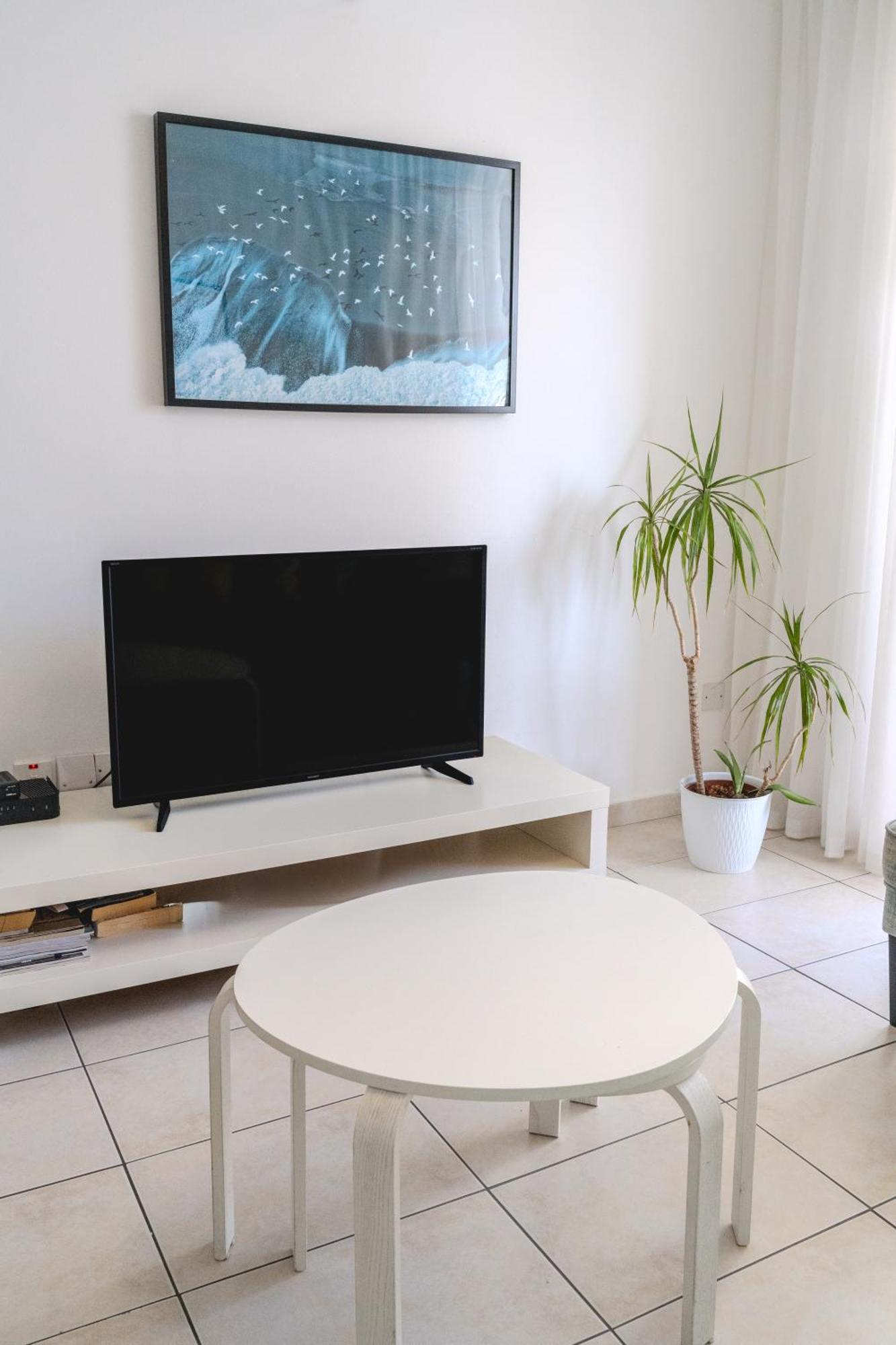 Violet Dusk City Center Flat لارنكا المظهر الخارجي الصورة