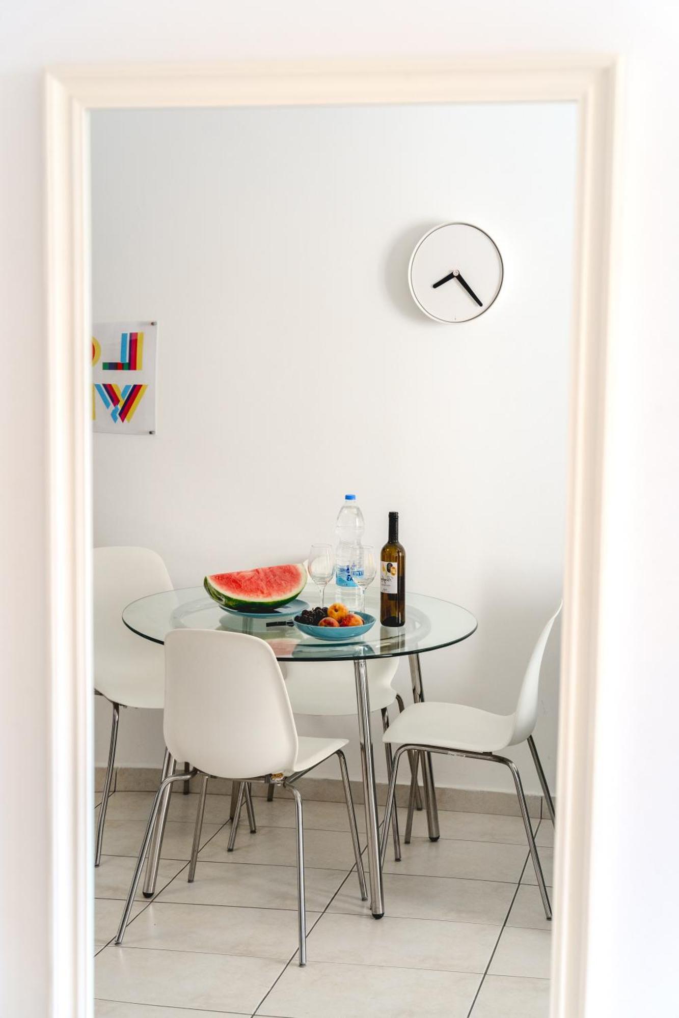 Violet Dusk City Center Flat لارنكا المظهر الخارجي الصورة