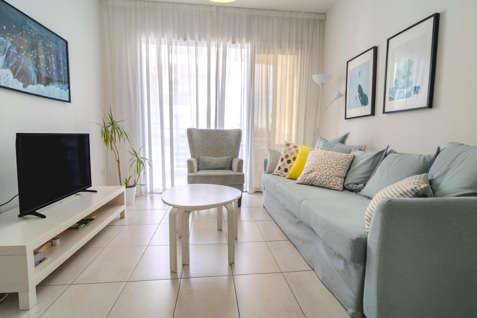 Violet Dusk City Center Flat لارنكا المظهر الخارجي الصورة