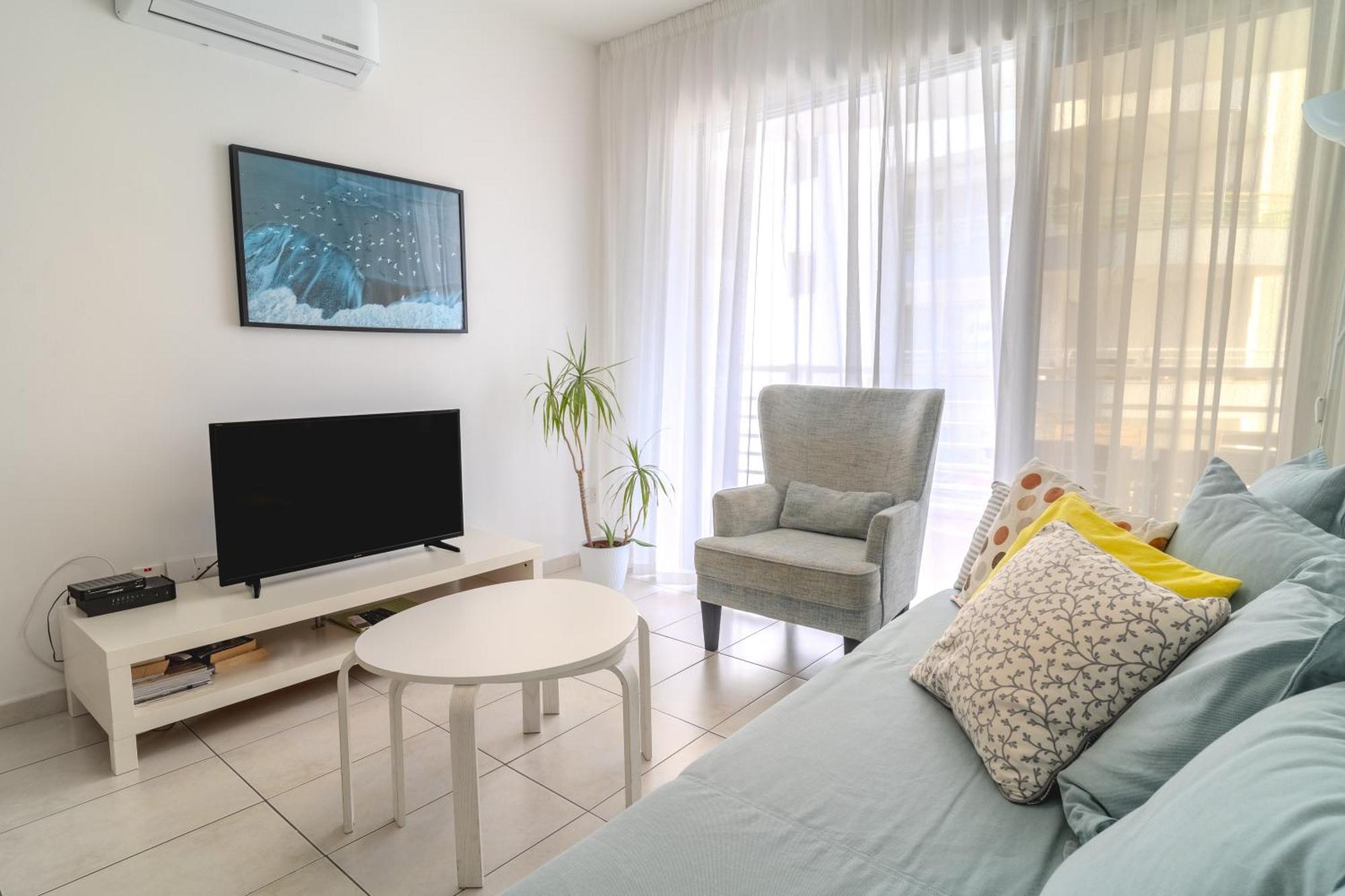 Violet Dusk City Center Flat لارنكا المظهر الخارجي الصورة