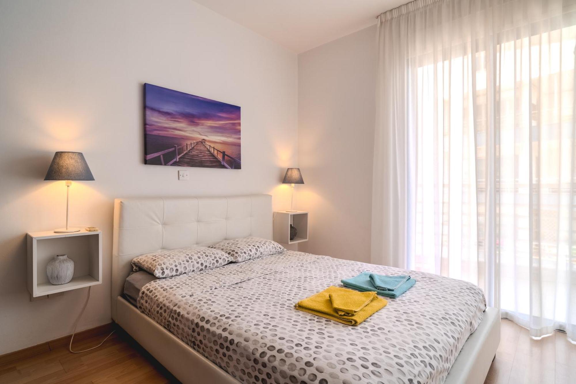 Violet Dusk City Center Flat لارنكا المظهر الخارجي الصورة