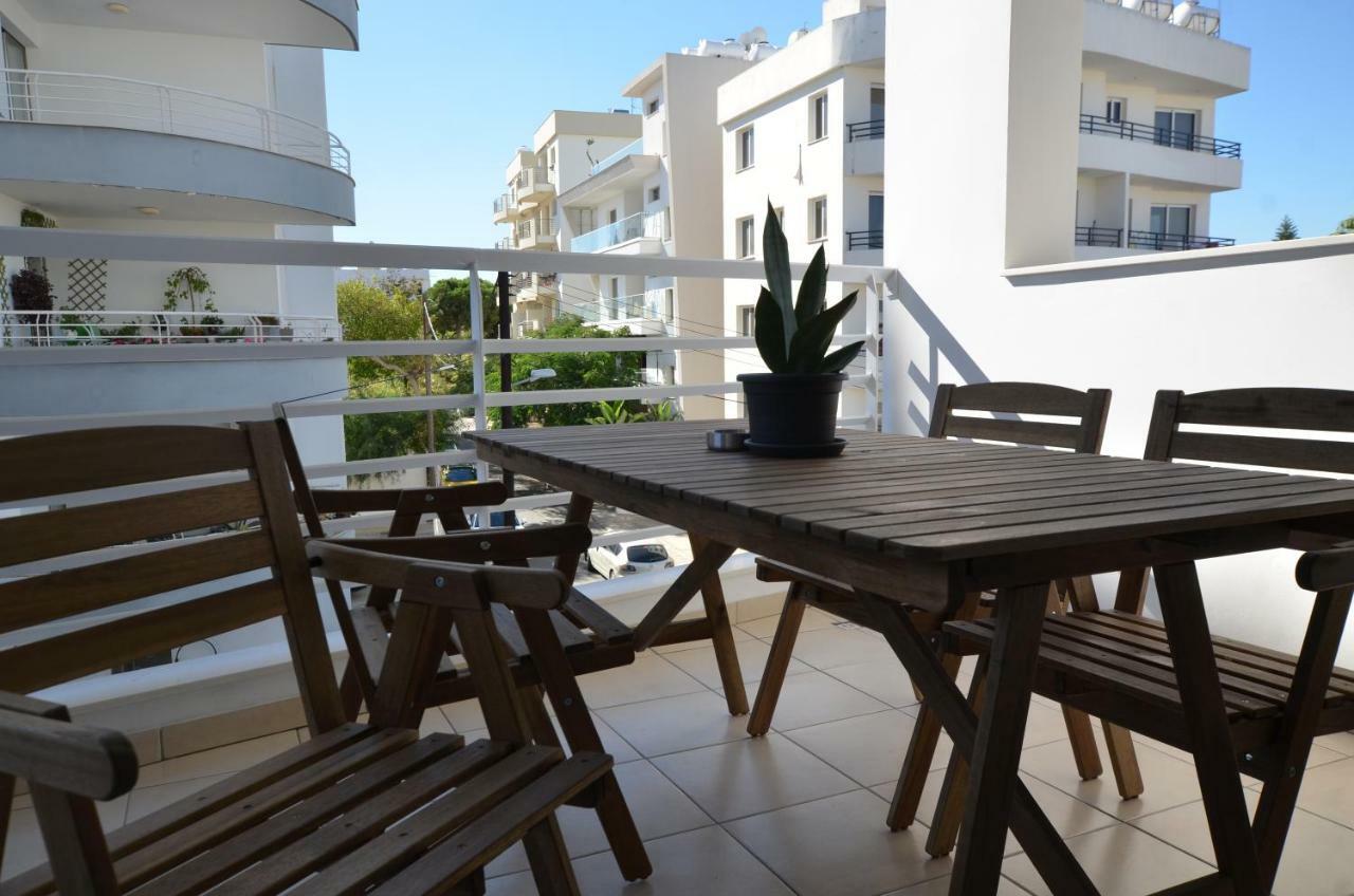 Violet Dusk City Center Flat لارنكا المظهر الخارجي الصورة
